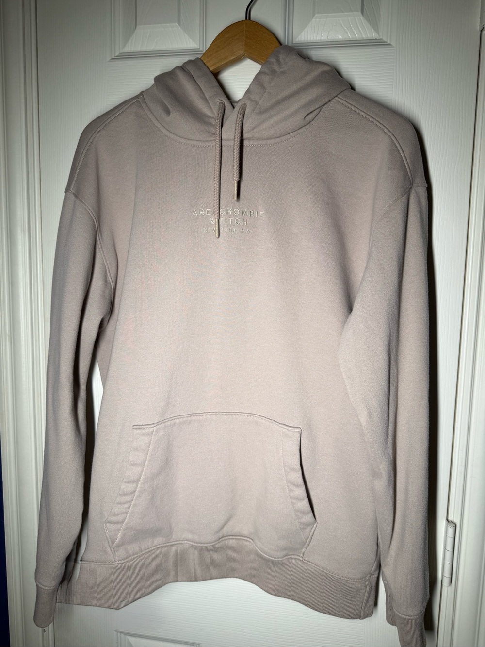 Abercrombie & Fitch Men's Hoodie in Light Taupe Sz M